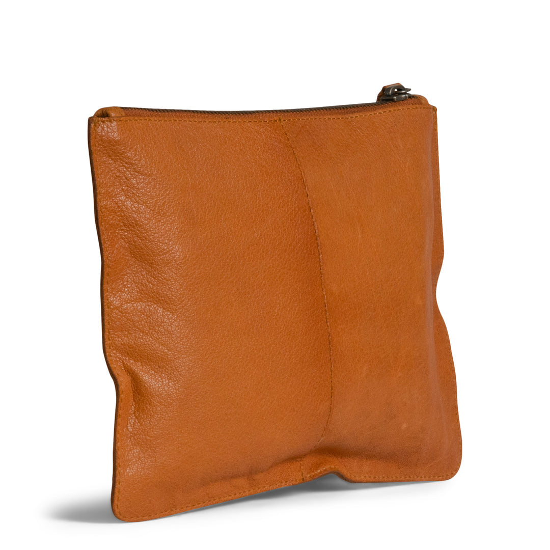 MUUD DUST clutch