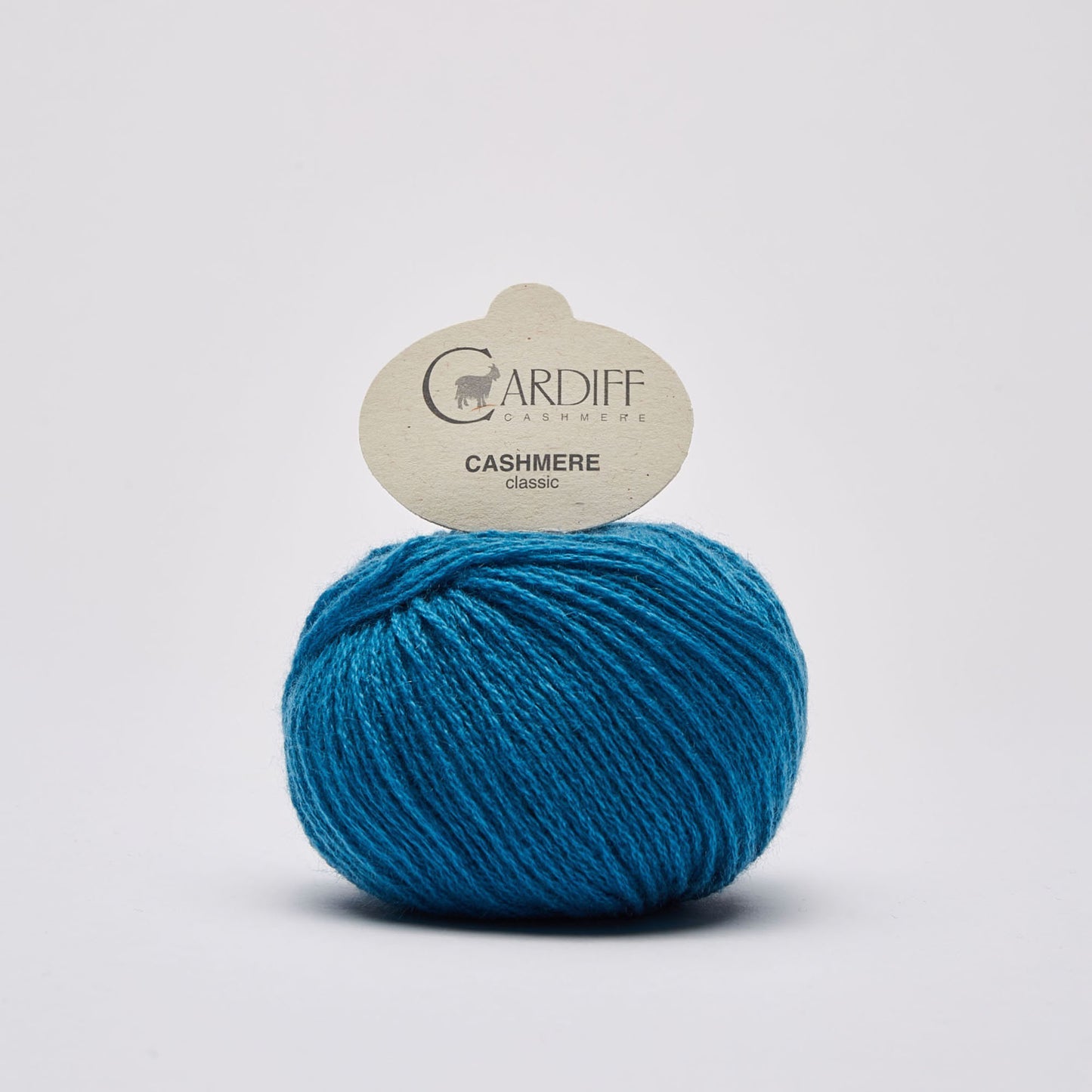 Cardiff CLASSIC gentle yarn, 590, BARRY, comp: 100% Cashmere