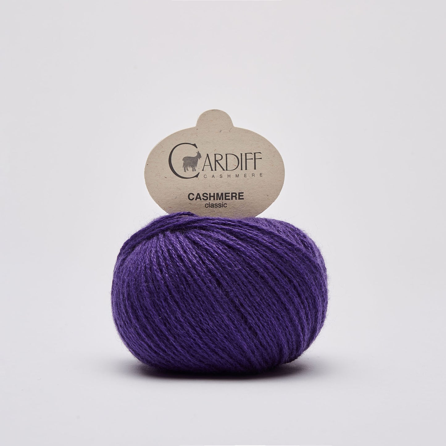 Cardiff CLASSIC gentle yarn, 620, POISON, comp: 100% Cashmere