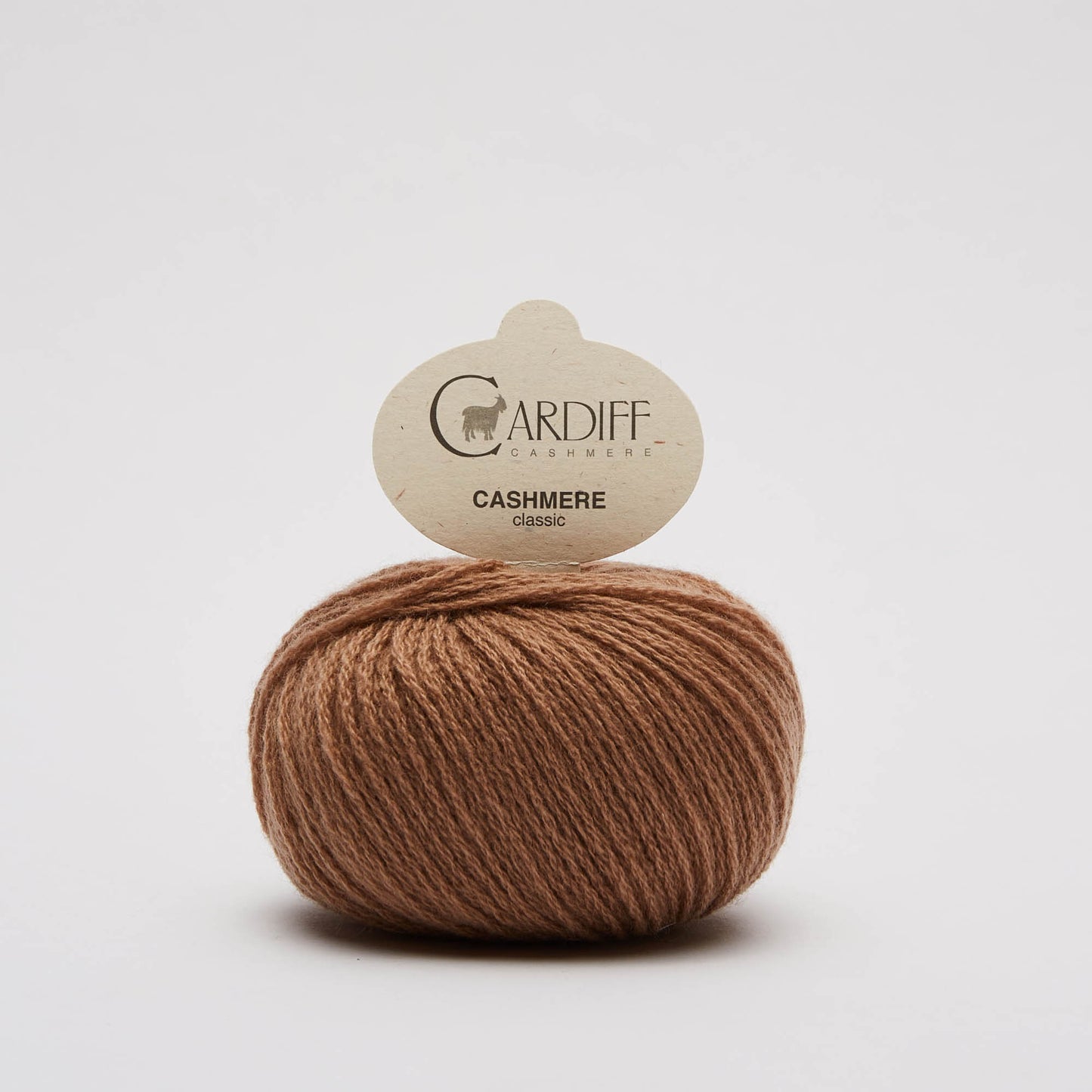 Cardiff CLASSIC gentle yarn, 700, FUTON, comp: 100% Cashmere