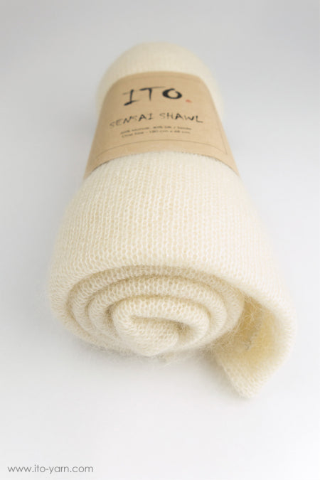 ITO Sensai Shawl of gentle yarn - comp: 60% Mohair and 40% Silk, 330, White
