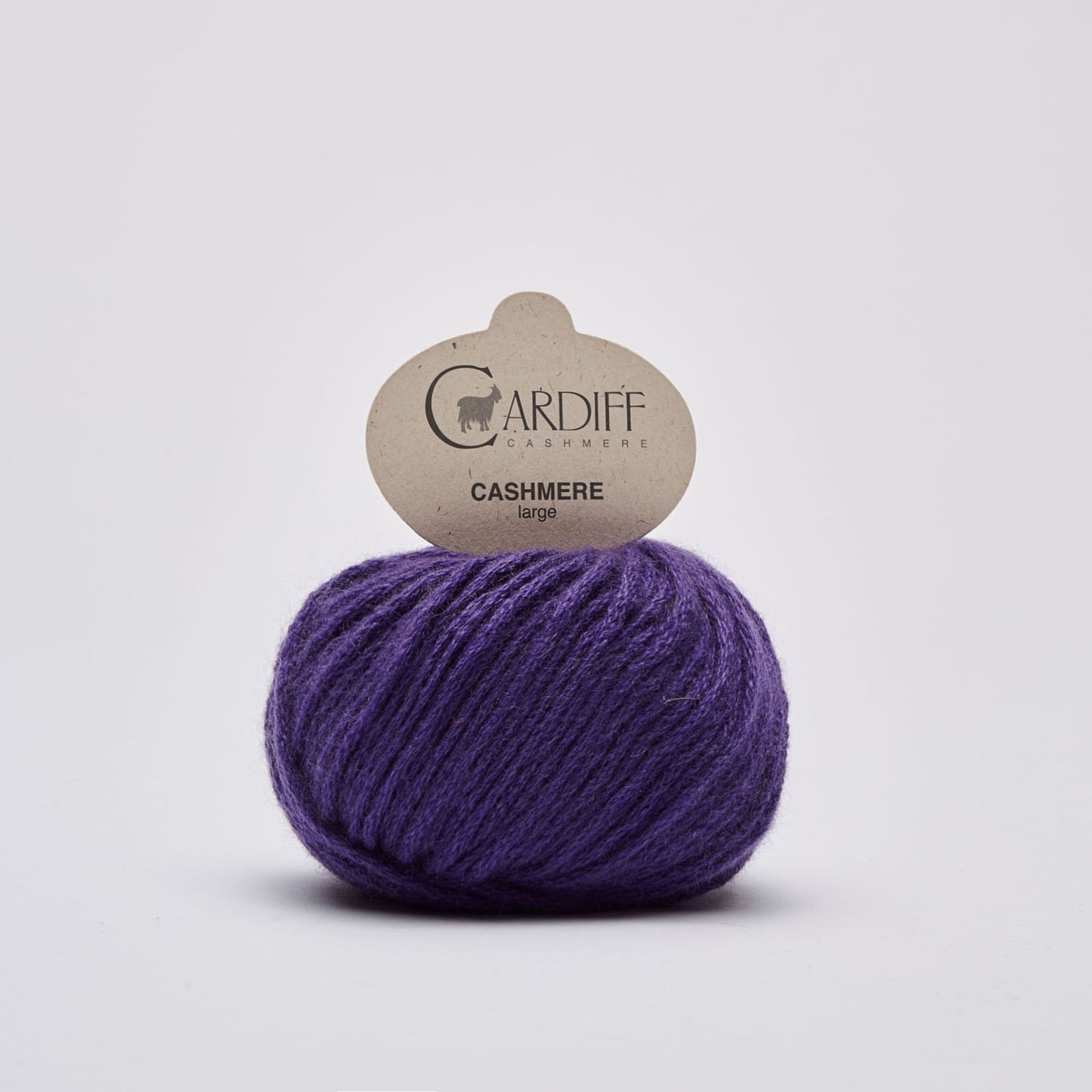 Cardiff LARGE gentle yarn, 620, POISON, comp: 100% Cashmere