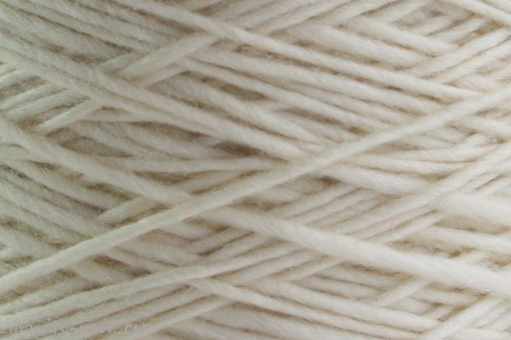 ITO Yomo bulky and soft roving yarn, 470, Natural, comp: 100% Wool