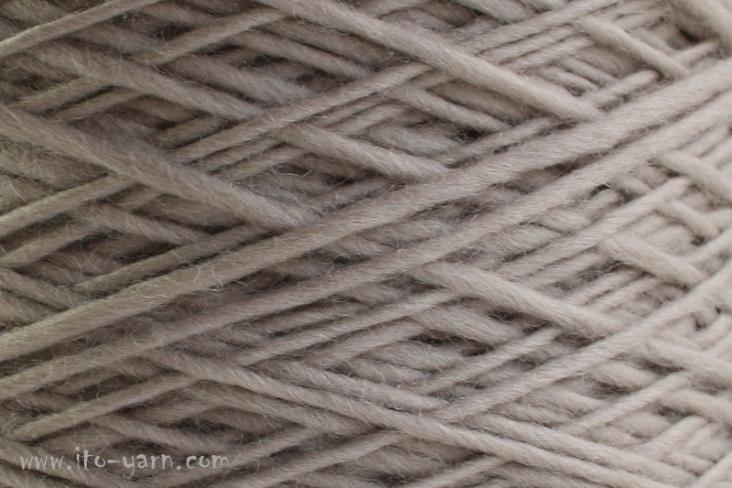 ITO Yomo bulky and soft roving yarn, 472, Angora, comp: 100% Wool