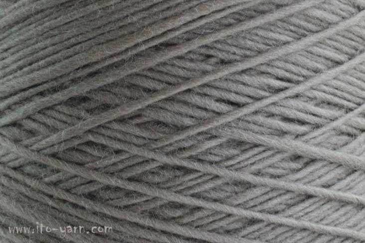 ITO Yomo bulky and soft roving yarn, 473, Smoke Gray, comp: 100% Wool